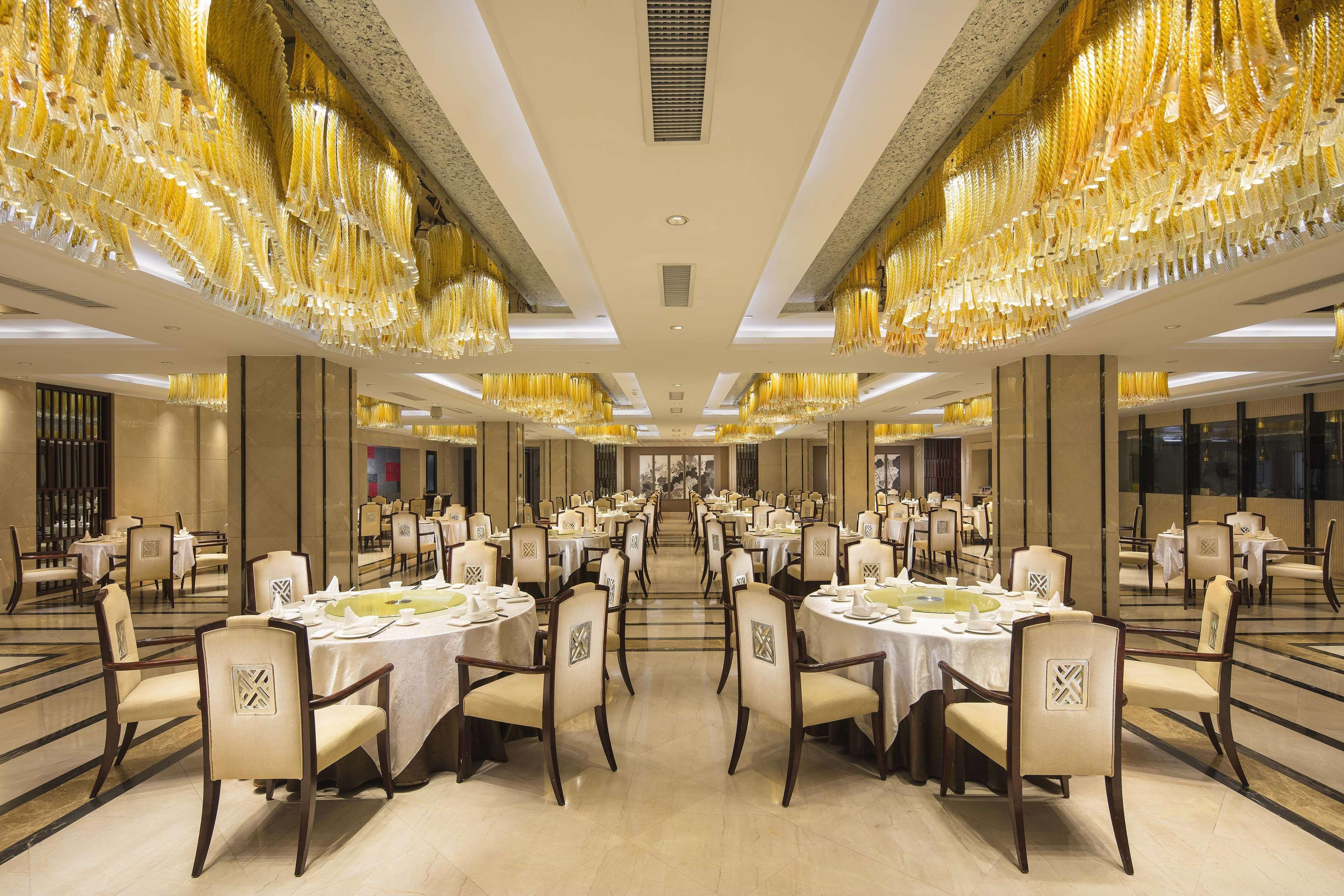 Hilton Foshan - Close To Lecong International Furniture Mall Φοσάν Εξωτερικό φωτογραφία